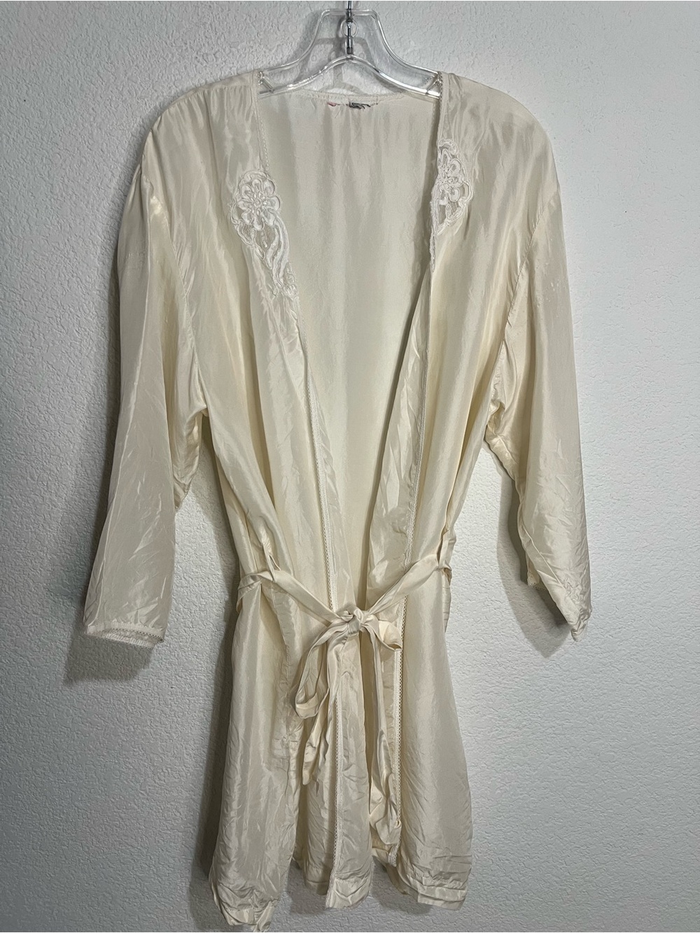 Vintage Silk Robe with Belt Cream Off White Floral Embroidered Neckline Medium